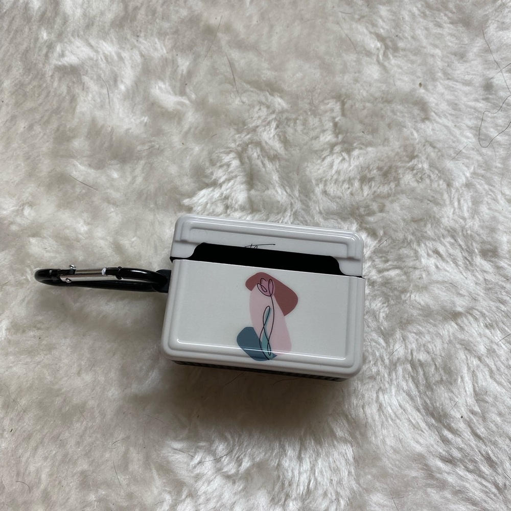 Airpod Pro Case - Picture 2 of 3